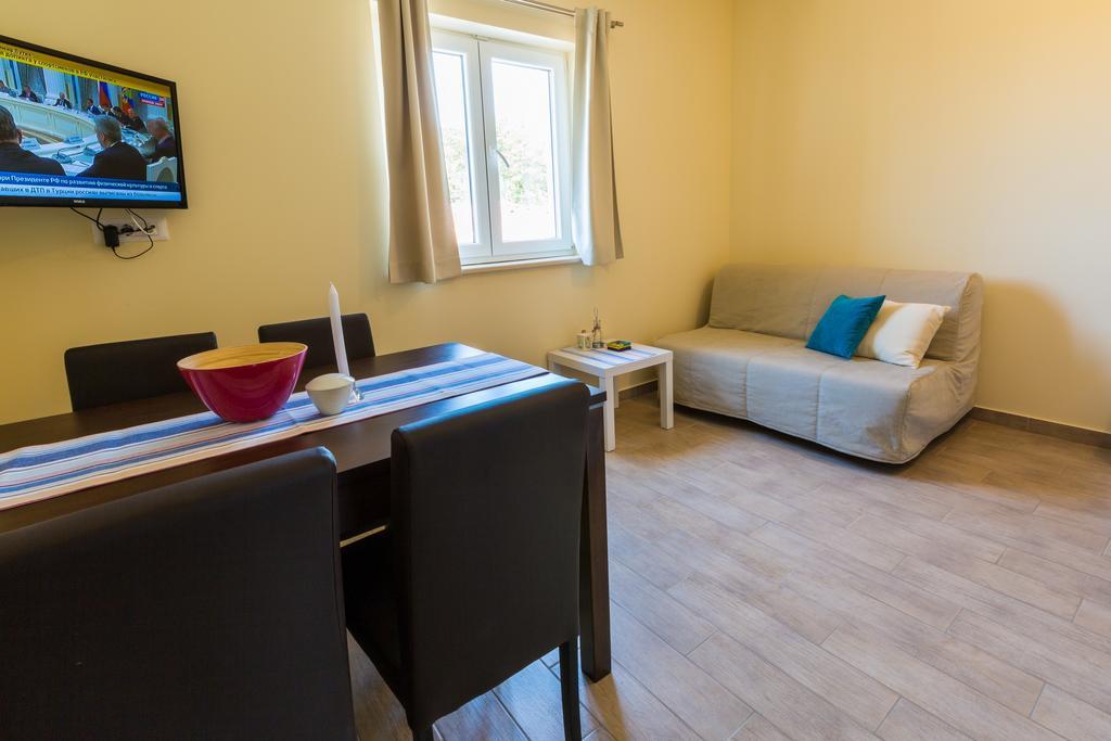 Apartments Mia Sveti Juraj Chambre photo